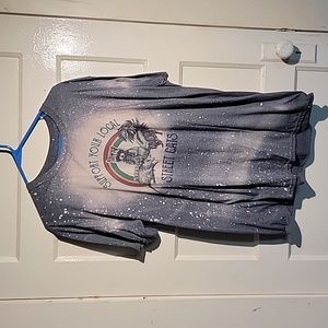 Support your local street cats tee